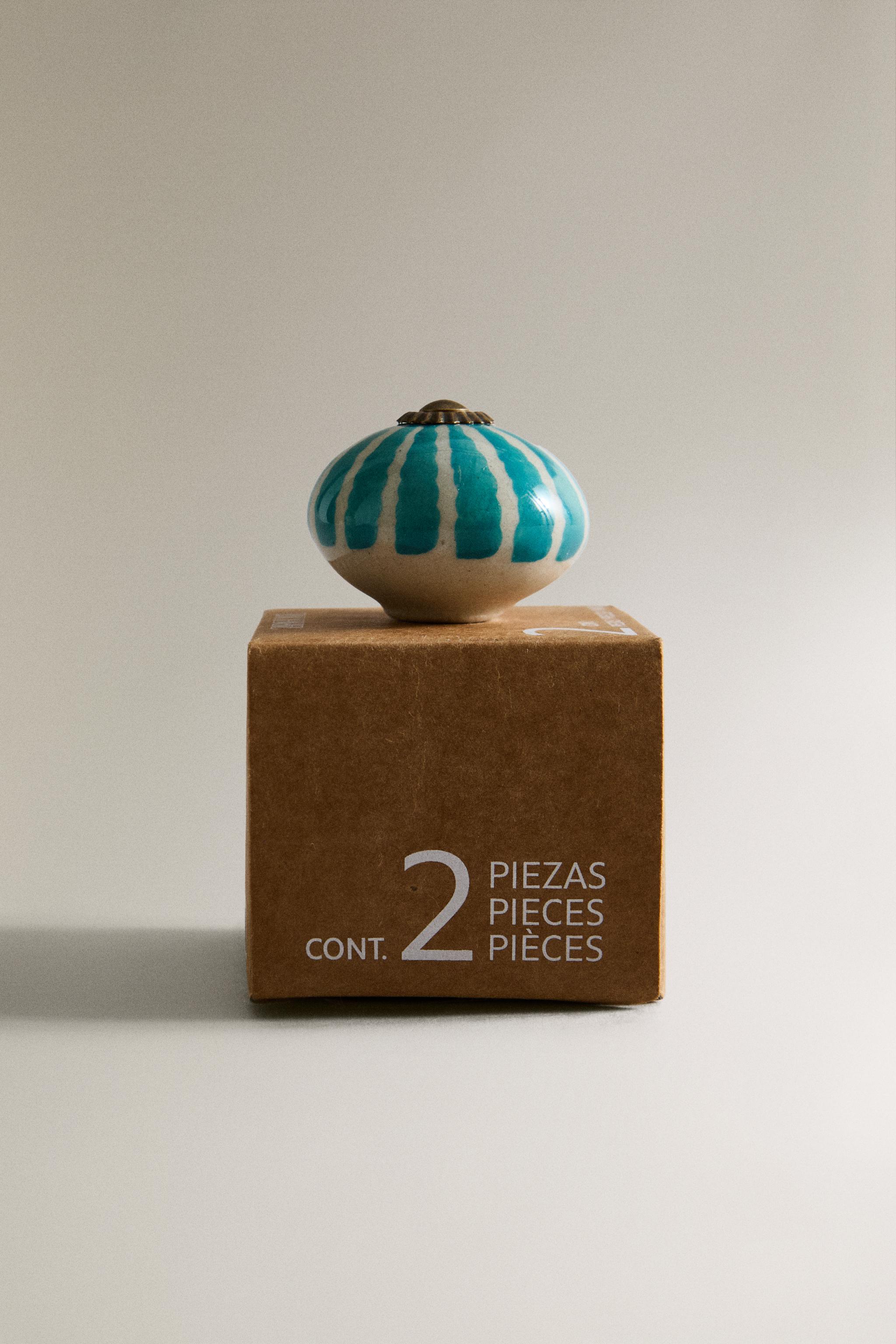 SET OF CERAMIC FLOWER KNOBS (SET OF 2